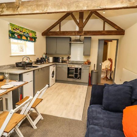 The Old Mower Shed Villa Grantham Exterior photo